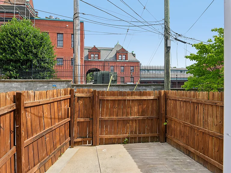 612 Harding Pl — Photo 25
