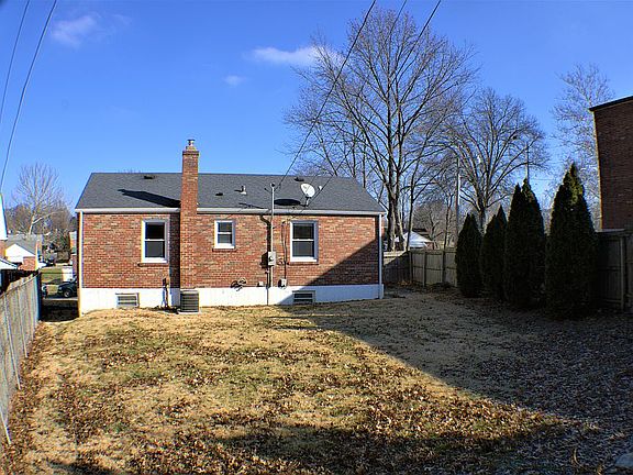 3rd image of 3612 Park Lawn Dr