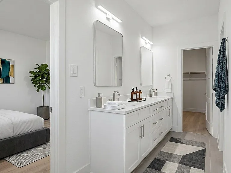 2524 Havenhurst St #102 — Photo 14