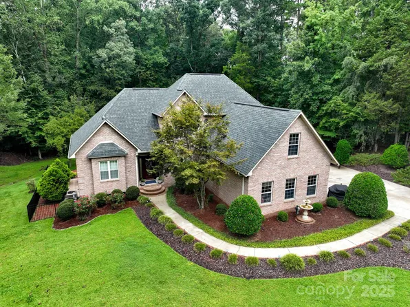 160 Dockside Dr, Salisbury, NC 28146