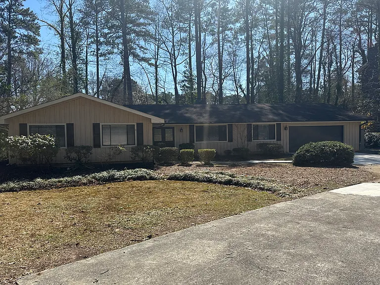 3425 Clubland Dr — Photo 1