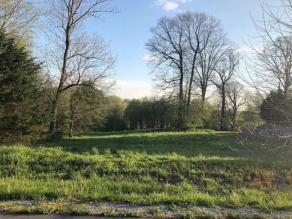 5th image of 106 Bryton Ct