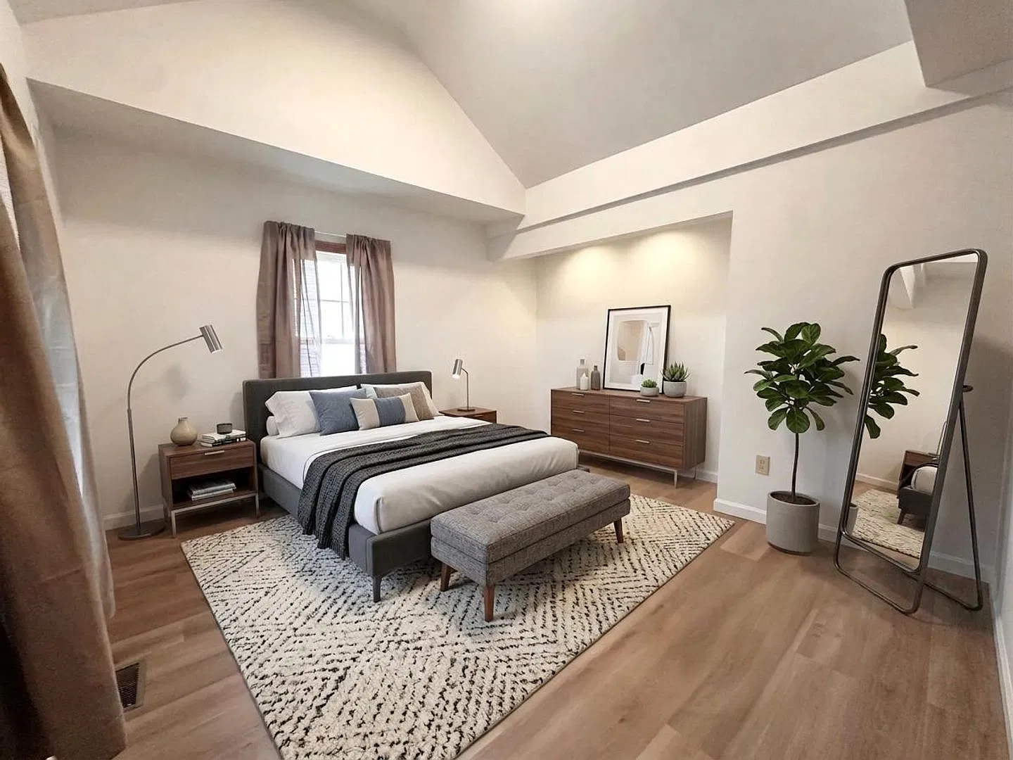 2 Bedroom w/ Bonus Room in York! — Photo 2