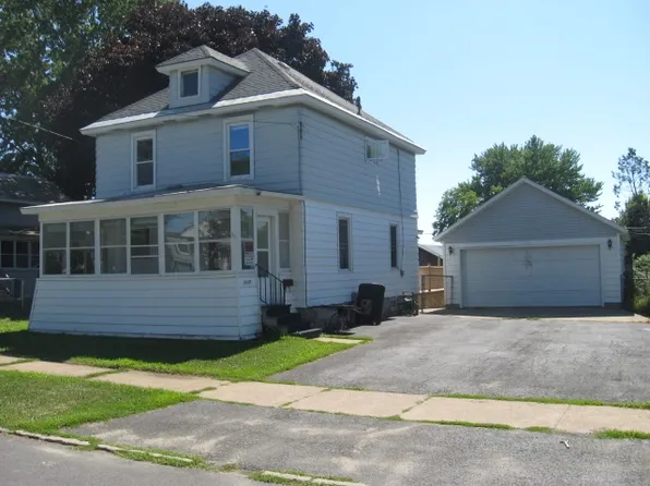 1117 Pickering St, Ogdensburg, NY 13669