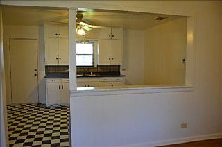 3rd image of 425 W Merriweather St
