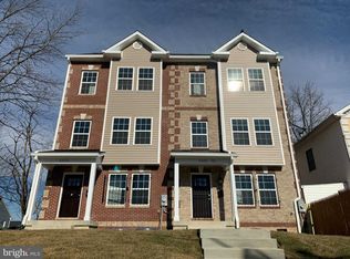 4920 1/2 D St SE, Washington, DC 20019