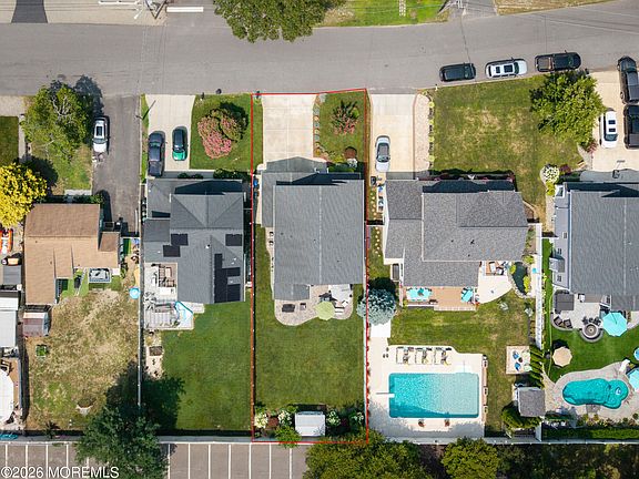 3rd image of 2210 North Road