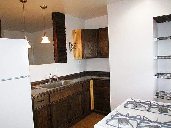 5th image of 109 6th St #2