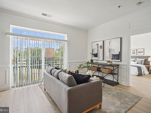 3rd image of 820 Belmont Bay Dr APT 206
