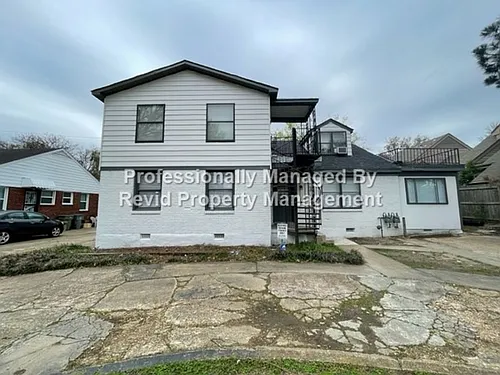 3523 Barwood Cir. Photo 1