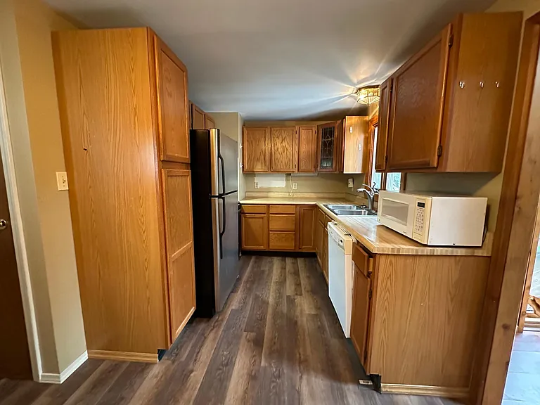 3225 Philmore Ave — Photo 8