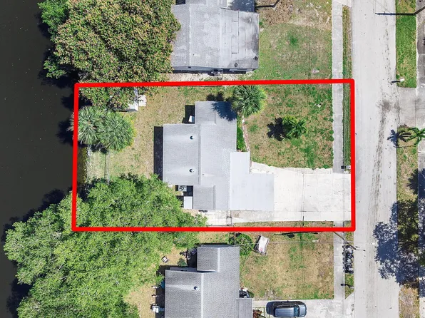 143 NE 6th Ct, Deerfield Beach, FL 33441