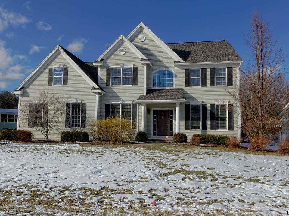 1st image of 49 Tyler Dr