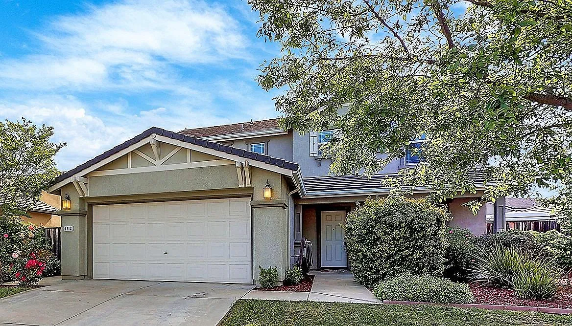 1713 Guildford Way photo 1