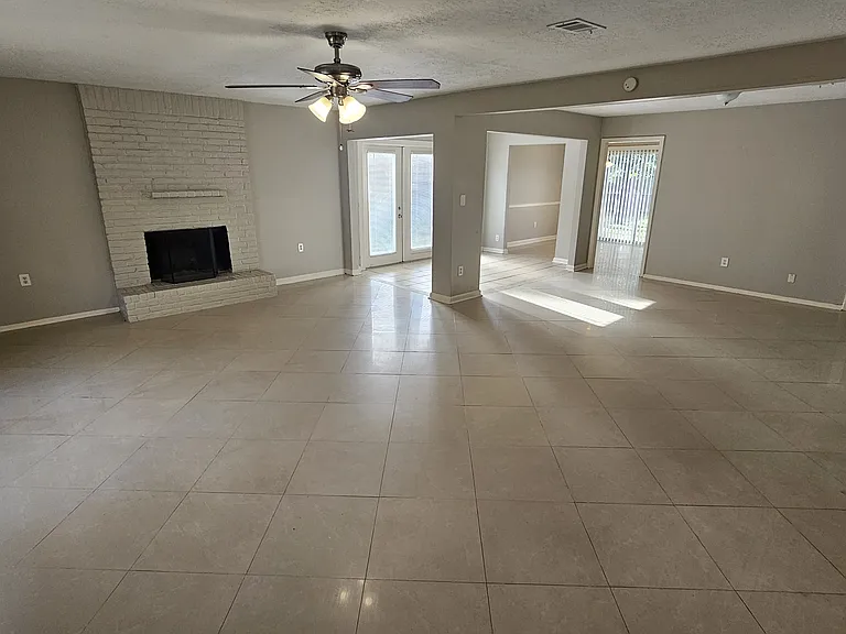 3310 Indian Mound Trl — Photo 4