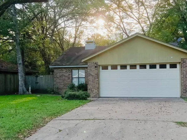 107 Whistle Hollow St, Lufkin, TX 75904
