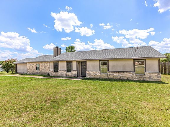 4th image of 1523 Pheasant Dr