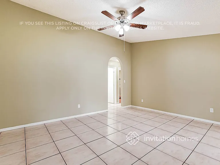 15616 Hidden Lake Cir — Photo 3