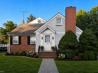 340 Saddle River Rd, Saddle Brook Twp., NJ 07663