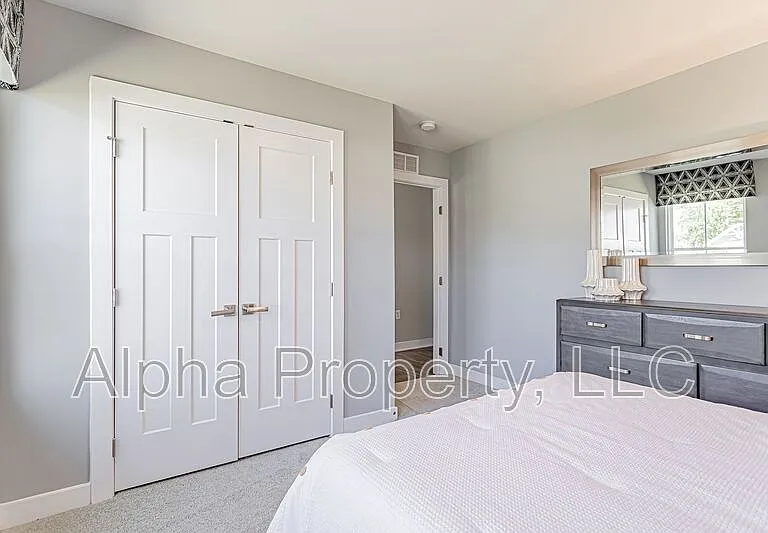 505 Olivia Springs Dr — Photo 7