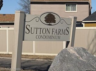 20037 Village Green Ct, Trenton, MI 48183