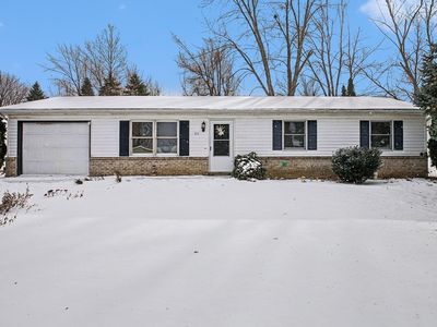 311 W Hillside Dr, Syracuse, IN, 46567