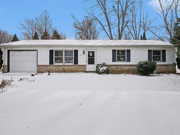 311 W Hillside Dr, Syracuse, IN 46567