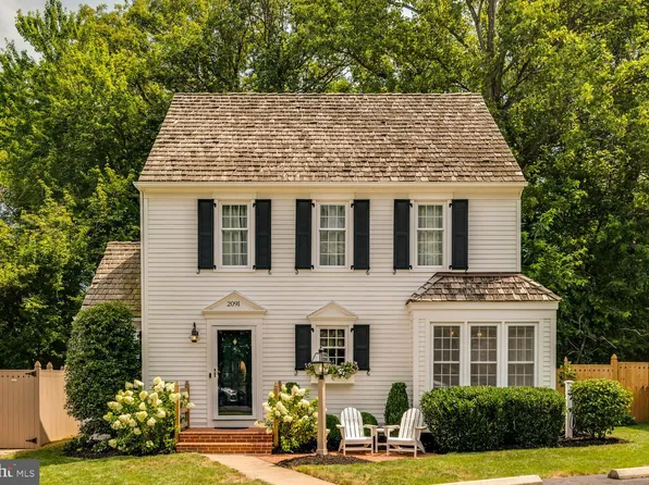 2091 Cobblestone Ln, Reston, VA 20191