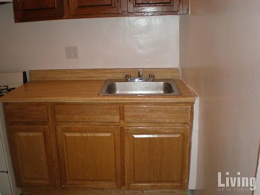 Rented by Living New York | media 10