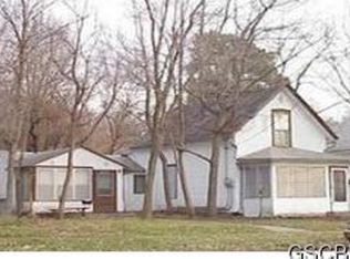 2112 Geneva St, Sioux City, IA 51103