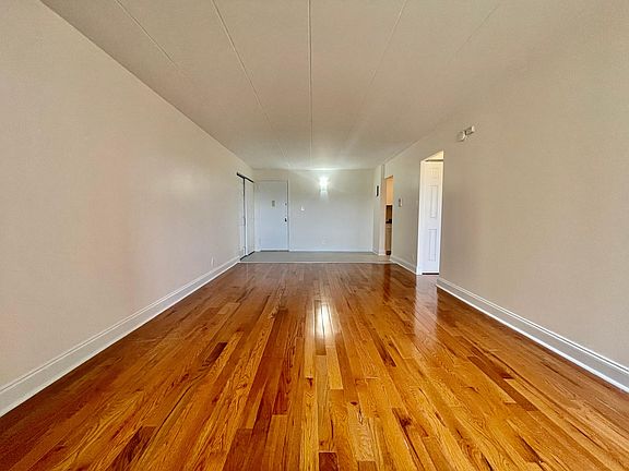 4th image of 32 Park Ave #5W