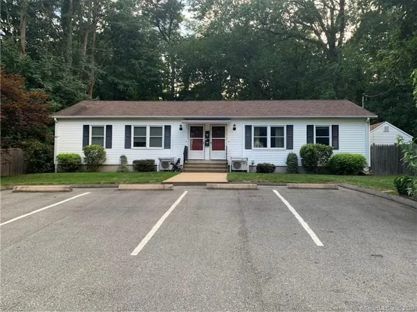 80 N Cliff St #B, Norwich, CT 06360