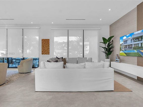 2nd image of 13185 Ortega Ln