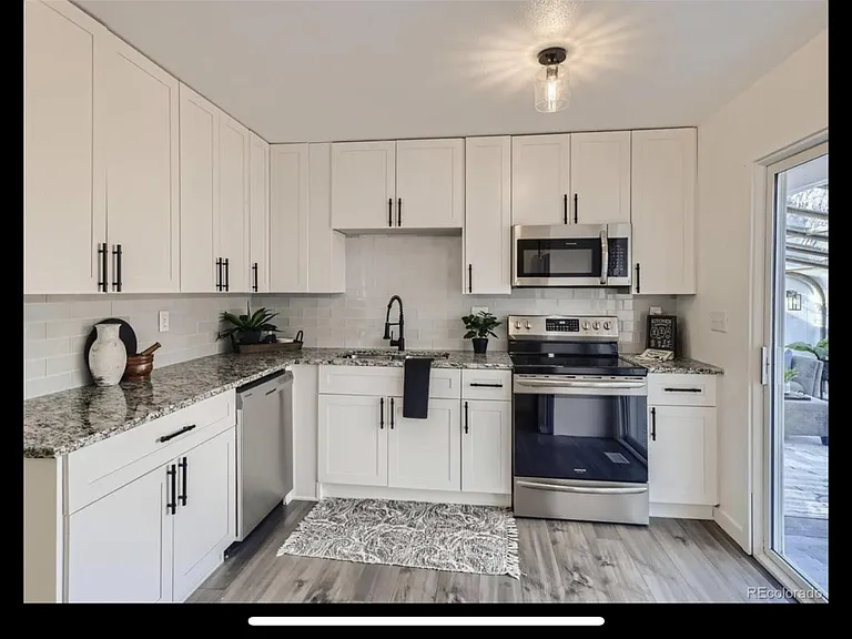 6674 S Garland Way — Photo 5