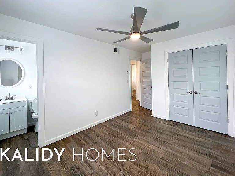 402 W Fairchild Dr — Photo 8