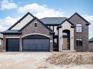 49722 Monarch Dr, Macomb, MI 48044