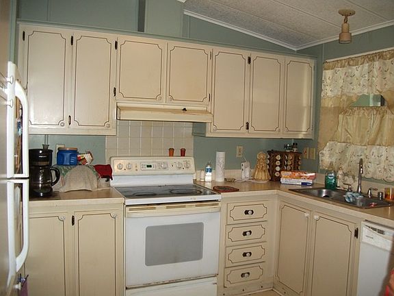 3rd image of 389 Spring Lake Dr