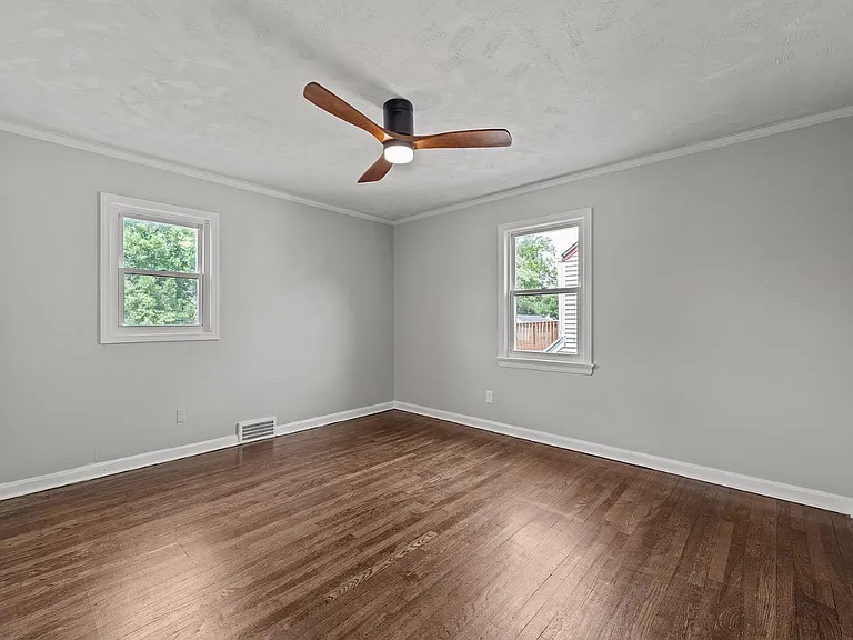 3601 Tullamore Rd — Photo 22