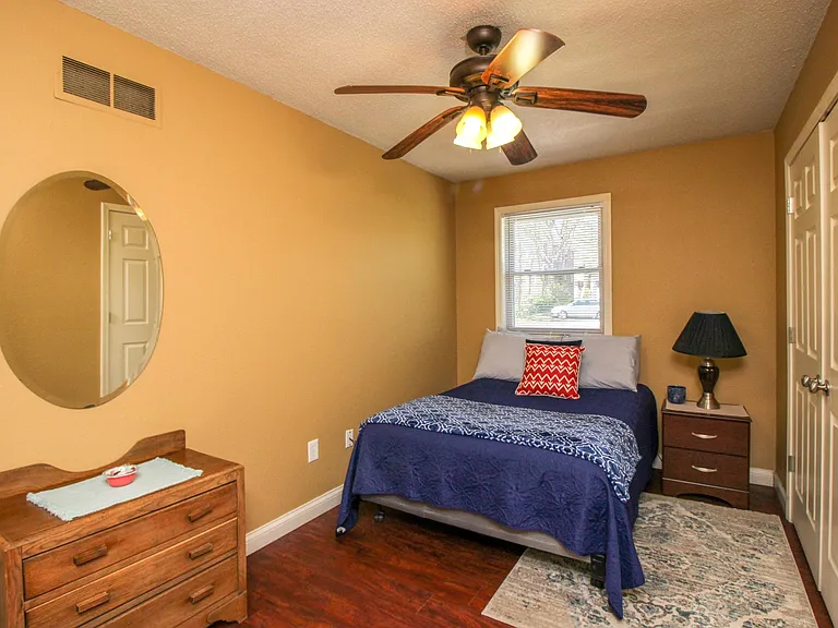 405 Mimosa Ct #5 — Photo 12