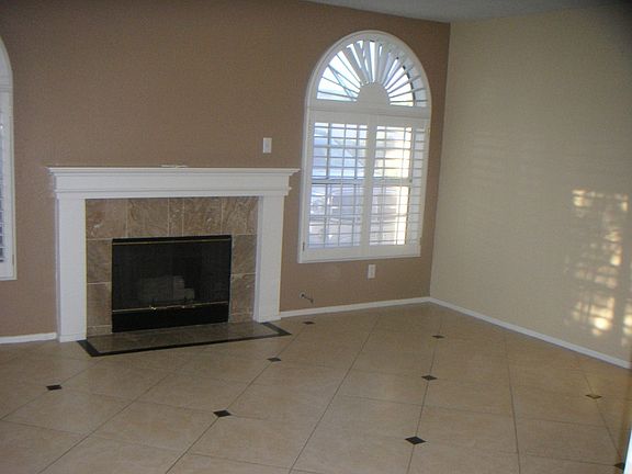 4th image of 2600 Tall Oak Ave