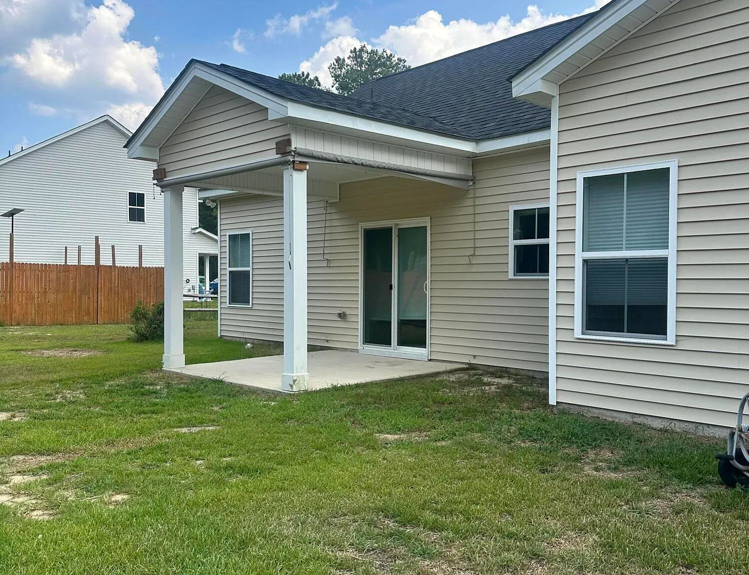 3 bed, 2.0 bath, $1,800 — Photo 3
