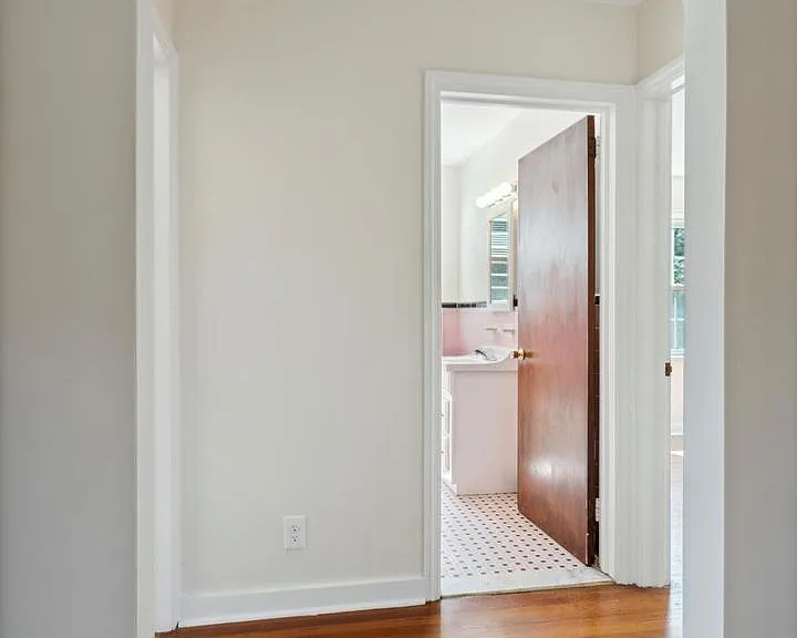 10 Lloyd Ave #1N — Photo 14