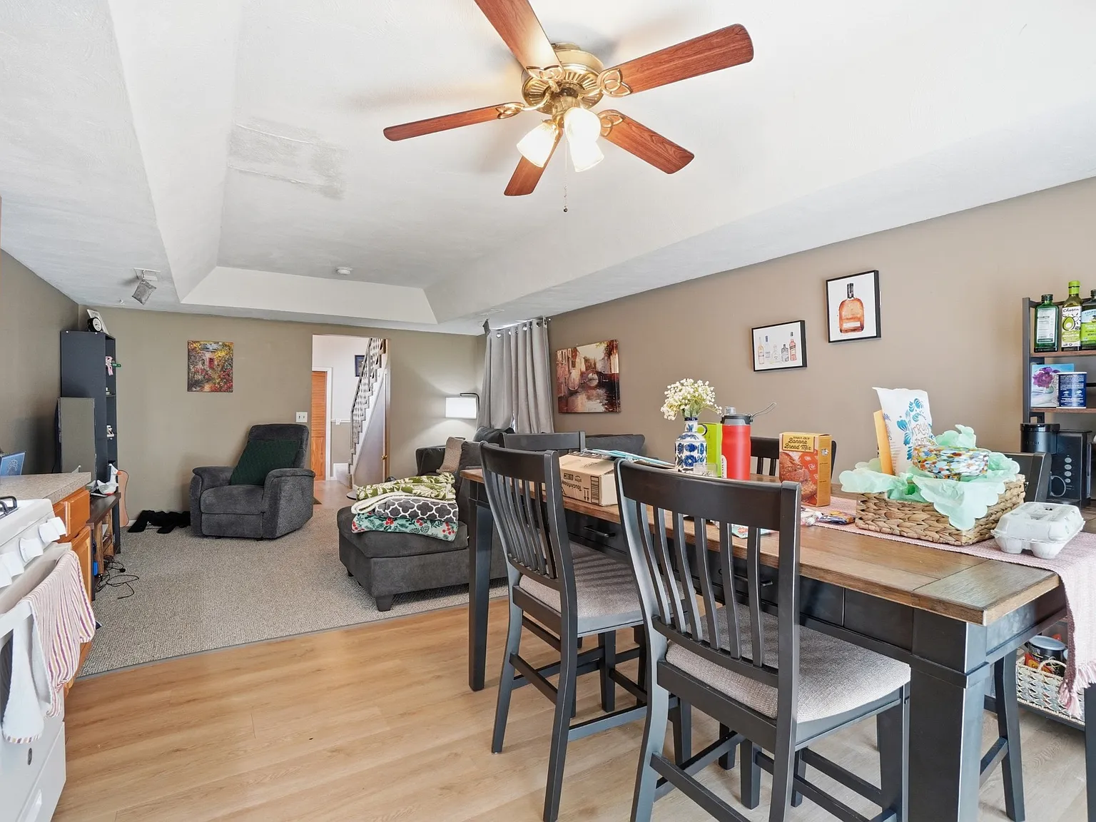 2 bed, 800 sqft, $1,700 — Photo 4