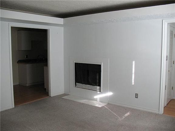 2nd image of 401 12th Ave #127