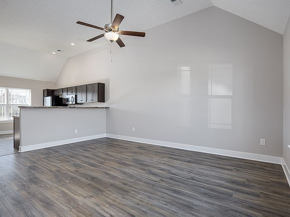 5th image of 2133 Red Barn Rd