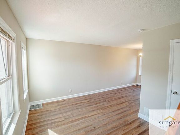 3rd image of 5318 Patrick Henry Dr