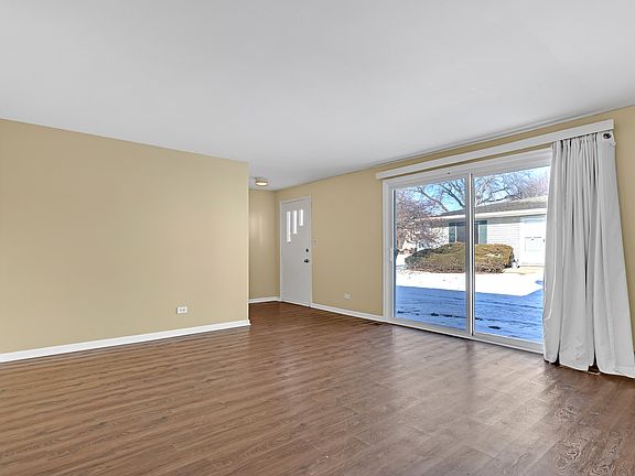 4th image of 236 Whidah Ct #236