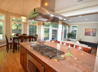 63 Highwood Ave, Tenafly, NJ 07670