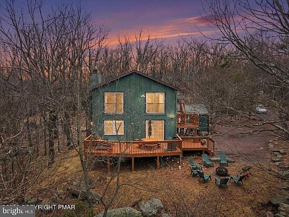 2nd image of 12 Hidden Ridge Rd