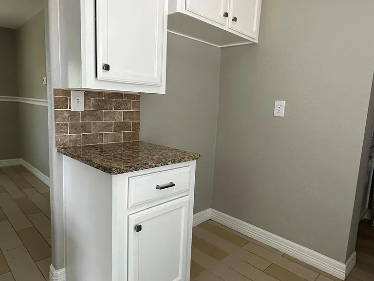 4202 Basil St — Photo 5